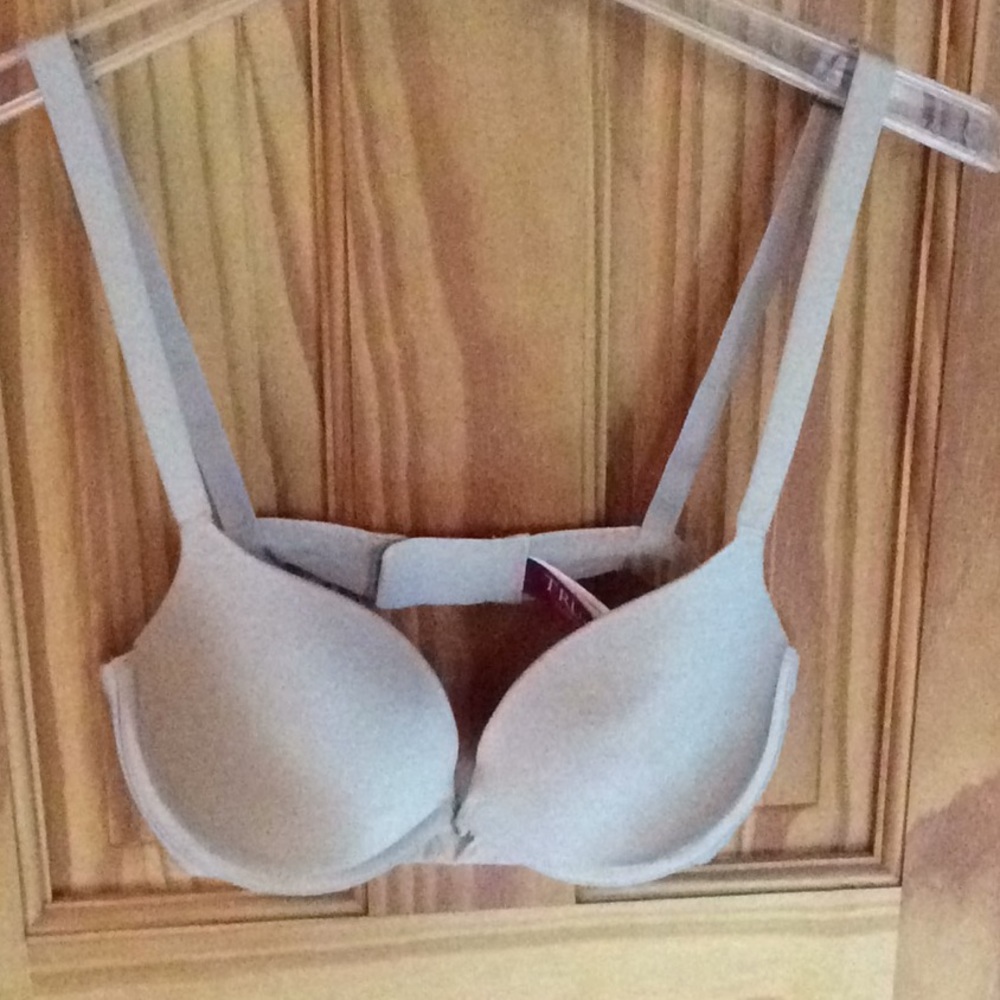 True push-up bra